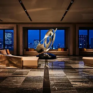 The Royal Park Iconic Midosuji Hotel Ōsaka